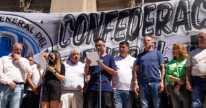 La CGT marchó a Tribunales y se presentó ante la Justicia para que la reforma laboral sea declarada inconstitucional
