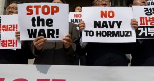 La Casa Blanca dice que los contactos con Irán siguen siendo "fluidos", pero el precio del petróleo vuelve a subir a más de US$100