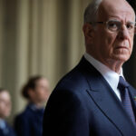 Utilice este título  La Grazia es lo más sobrio que ha hecho Paolo Sorrentino (lo que es decir mucho) y cree en base a ese titulo original un titulo nuevo, preciso, comprensible y que no pierda relacion con el titulo original. Necesito que me devuelvas solo y nada mas que el titulo nuevo.