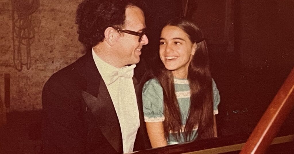 La asombrosa historia del niño salvado del nazismo, que se convirtió en maestro de música, brilló en el Colón y fue semilla de una dinastía de pianistas