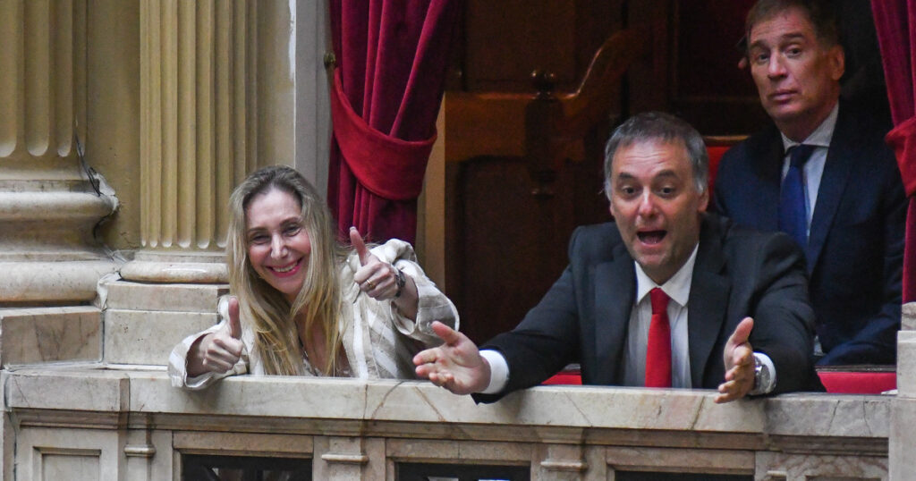 Los nervios de Karina Milei que sacuden al Gobierno y el pecado mortal de Manuel Adorni