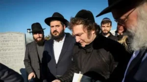 Milei visitó la tumba del Rebe de Lubavitch en Nueva York al iniciar su agenda en Estados Unidos