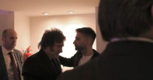 Novelli planeaba otro megaevento cripto con Milei días después de lanzar $LIBRA, exportar su marca a Paraguay y Europa y sumar a Adorni de speaker