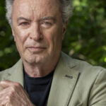 Utilice este título  Oscar Martínez, el hombre que abomina el machismo y no puede empatizar con los que estigmatizan la cultura y cree en base a ese titulo original un titulo nuevo, preciso, comprensible y que no pierda relacion con el titulo original. Necesito que me devuelvas solo y nada mas que el titulo nuevo.