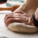 Utilice este título Qué significa que la masa de pan no suba y cree en base a ese titulo original un titulo nuevo, preciso, comprensible y que no pierda relacion con el titulo original. Necesito que me devuelvas solo y nada mas que el titulo nuevo.