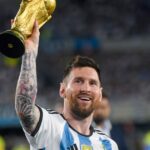 Utilice este título Quién es el jugador que más partidos disputó en la historia de los Mundiales y cree en base a ese titulo original un titulo nuevo, preciso, comprensible y que no pierda relacion con el titulo original. Necesito que me devuelvas solo y nada mas que el titulo nuevo.