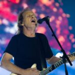 Utilice este título  Stevie Young, guitarrista de AC/DC, internado en Buenos Aires: qué le pasó y cree en base a ese titulo original un titulo nuevo, preciso, comprensible y que no pierda relacion con el titulo original. Necesito que me devuelvas solo y nada mas que el titulo nuevo.