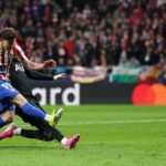 Utilice este título corrió de arco a arco y liquidó la paliza del Atlético al Tottenham y cree en base a ese titulo original un titulo nuevo, preciso, comprensible y que no pierda relacion con el titulo original. Necesito que me devuelvas solo y nada mas que el titulo nuevo.