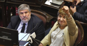 el PJ amenaza con judicializar las comisiones y el oficialismo lo desafía con "no van a tener éxito"