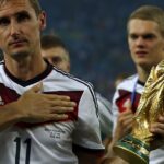 Utilice este título el gol más rápido, el máximo goleador, el que más jugó y otras curiosidades y cree en base a ese titulo original un titulo nuevo, preciso, comprensible y que no pierda relacion con el titulo original. Necesito que me devuelvas solo y nada mas que el titulo nuevo.