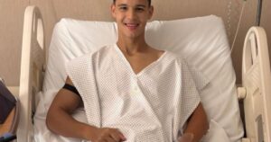 el viaje de Milito a Italia para que se quede en 2027