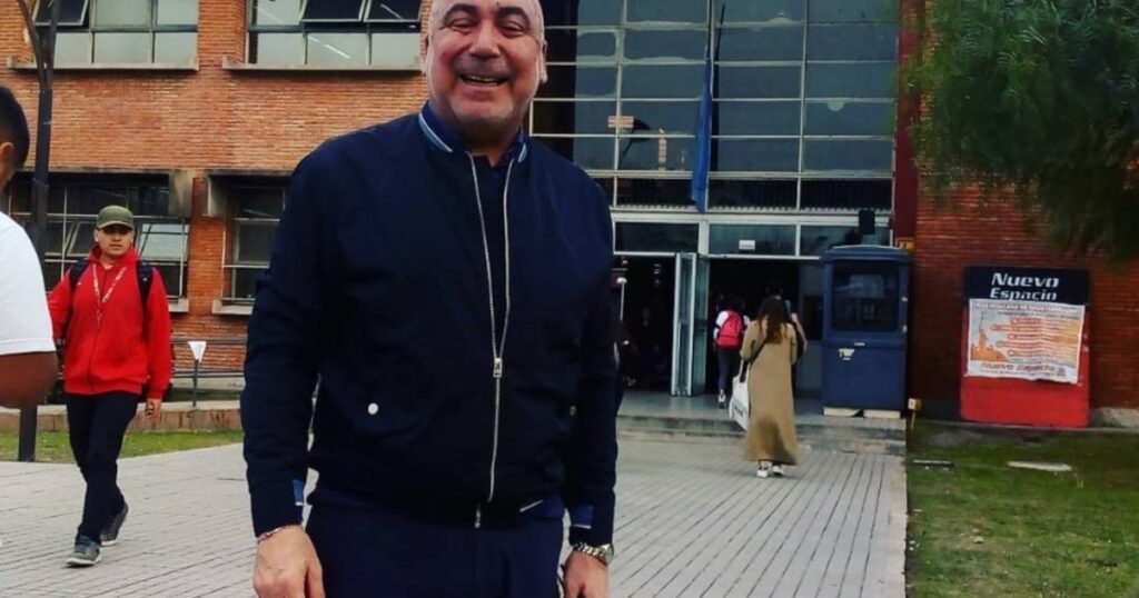 quién era el hombre que apareció asesinado y maniatado en su casa en Caballito