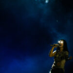 Utilice este título  una puesta en escena vanguardista para la artista pop más introspectiva de su generación y cree en base a ese titulo original un titulo nuevo, preciso, comprensible y que no pierda relacion con el titulo original. Necesito que me devuelvas solo y nada mas que el titulo nuevo.