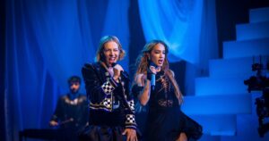 Ángela Torres y un show de música pop que se convierte en una obra de teatro