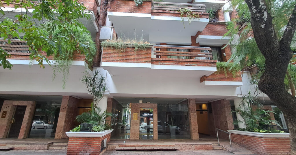 Arranca una semana de testimoniales clave alrededor de las propiedades de Manuel Adorni