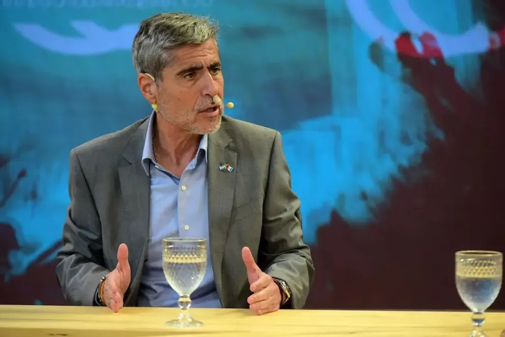 Córdoba: Los padres deberán pagar de su bolsillo el costo de los operativos policiales por falsas amenazas a escuelas