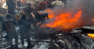 Donald Trump dice que el Líbano no está incluido en el acuerdo de alto el fuego y justifica los bombardeos de Israel