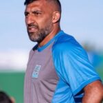 Utilice este título El enfático comunicado de Estudiantes de Río Cuarto tras la polémica decisión de apartar a diez futbolistas y cree en base a ese titulo original un titulo nuevo, preciso, comprensible y que no pierda relacion con el titulo original. Necesito que me devuelvas solo y nada mas que el titulo nuevo.