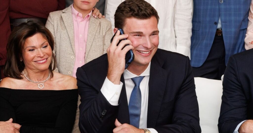 Fernando Mendoza, el pick 1 del Draft 2026 que tiene sangre latina y un ejemplo conmovedor en el sacrificio de su madre