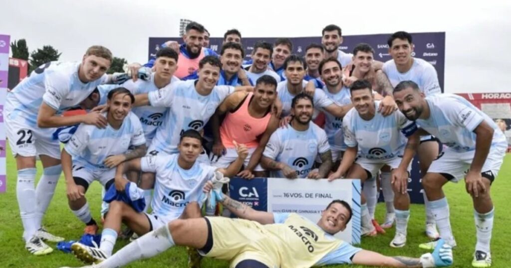 Gimnasia y Tiro de Salta eliminó a Gimnasia de Mendoza por penales en una definición de locos