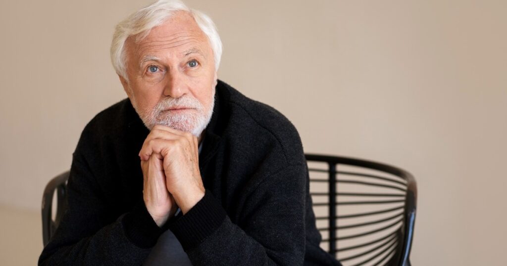 La psicología dice que la parte más solitaria de la jubilación es darse cuenta de que la mayoría de tus relaciones se mantenían unidas por la proximidad y la obligación