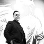 Utilice este título Quién es Javier ‘Voltaje’ Fernández, el productor musical que demandó a Chiqui Tapia y la AFA por el amistoso que no jugó Messi y cree en base a ese titulo original un titulo nuevo, preciso, comprensible y que no pierda relacion con el titulo original. Necesito que me devuelvas solo y nada mas que el titulo nuevo.