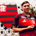 Utilice este título Quién es el crack de las inferiores de River que fue cedido al Flamengo y se metió en la la lista de buena fe para jugar la Copa Libertadores y cree en base a ese titulo original un titulo nuevo, preciso, comprensible y que no pierda relacion con el titulo original. Necesito que me devuelvas solo y nada mas que el titulo nuevo.