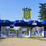 Utilice este título Rosario Central suspendió las actividades de una categoría juvenil tras una denuncia anónima que involucra a jugadores y cree en base a ese titulo original un titulo nuevo, preciso, comprensible y que no pierda relacion con el titulo original. Necesito que me devuelvas solo y nada mas que el titulo nuevo.