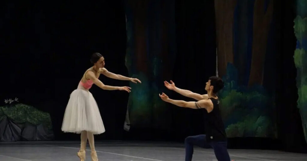 Versiones encontradas tras la imprevista postergación del exitoso ballet Giselle en la provincia de Córdoba