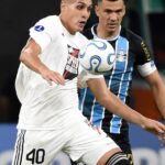 Utilice este título el “Malevo” hace su estreno como visitante en la Copa Sudamericana y cree en base a ese titulo original un titulo nuevo, preciso, comprensible y que no pierda relacion con el titulo original. Necesito que me devuelvas solo y nada mas que el titulo nuevo.