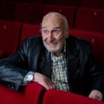 Utilice este título  el lanzamiento póstumo junto a Juan Carlos Cambas que homenajea a Atahualpa Yupanqui y cree en base a ese titulo original un titulo nuevo, preciso, comprensible y que no pierda relacion con el titulo original. Necesito que me devuelvas solo y nada mas que el titulo nuevo.