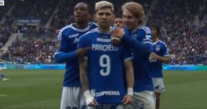 golazo para el Racing de Estrasburgo y un festejo especial