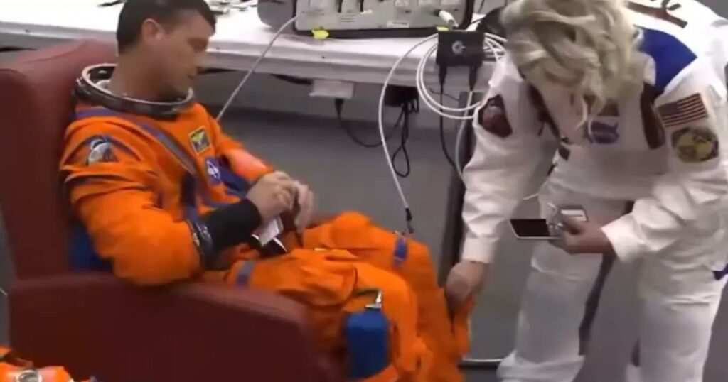 qué teléfono eligió la NASA para Artemis II y cuál es su función clave