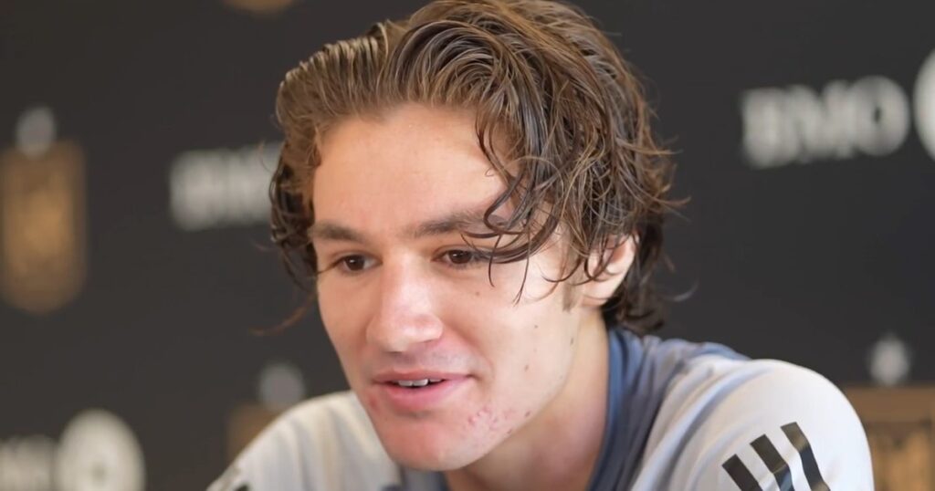 tiene 17 años, hizo un golazo en su debut y es seguido de cerca por Estados Unidos, México y Argentina