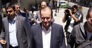 Avanza una investigación por presunto enriquecimiento ilícito contra un ex gobernador del PJ y allanan a un empresario cercano