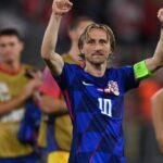Utilice este título Croacia anunció la lista de convocados para el Mundial 2026 con el eterno Luka Modric, tras su fractura en la cara que asustó a todos y cree en base a ese titulo original un titulo nuevo, preciso, comprensible y que no pierda relacion con el titulo original. Necesito que me devuelvas solo y nada mas que el titulo nuevo.