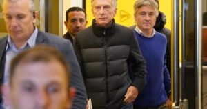 "Frenan el cambio desde adentro con soberbia, arrogancia o pidiendo sacrificios que no están dispuestos a hacer"