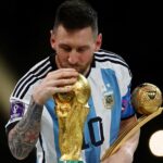 Utilice este título Scaloni dio la prelista de convocados para el Mundial de Canadá, México y Estados Unidos 2026 con 12 jugadores del fútbol local y cree en base a ese titulo original un titulo nuevo, preciso, comprensible y que no pierda relacion con el titulo original. Necesito que me devuelvas solo y nada mas que el titulo nuevo.