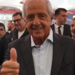 Utilice este título “Tenemos el Teatro Colón, pero no a los artistas” y cree en base a ese titulo original un titulo nuevo, preciso, comprensible y que no pierda relacion con el titulo original. Necesito que me devuelvas solo y nada mas que el titulo nuevo.
