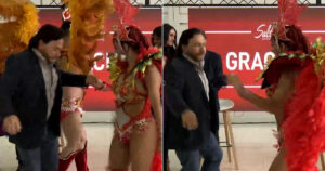 el insólito baile del gobernador Gustavo Sáenz tras anunciar nuevos vuelos entre Salta y Río de Janeiro
