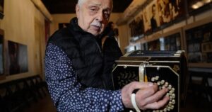 sus historias con Piazzolla, Pugliese y su gusto por el rock argentino de Charly García Y Spinetta