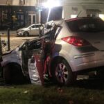 Utilice este título una mujer murió tras chocar con su auto contra un árbol y cree en base a ese titulo original un titulo nuevo, preciso, comprensible y que no pierda relacion con el titulo original. Necesito que me devuelvas solo y nada mas que el titulo nuevo.