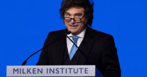 uno lo ganó por apenas 0,8%
