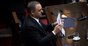 Con la salida de Adorni, el Gobierno logró contener a los aliados y evitar que el Congreso eche al jefe de Gabinete