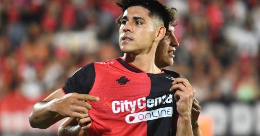 Confirmaron la grave lesión de Saúl Saucedo, el defensor de Newell's que protagonizó un choque en el que murió un docente