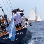Utilice este título El velero “Matrero” va por un cuarto premio en dos semanas en aguas mediterráneas y cree en base a ese titulo original un titulo nuevo, preciso, comprensible y que no pierda relacion con el titulo original. Necesito que me devuelvas solo y nada mas que el titulo nuevo.