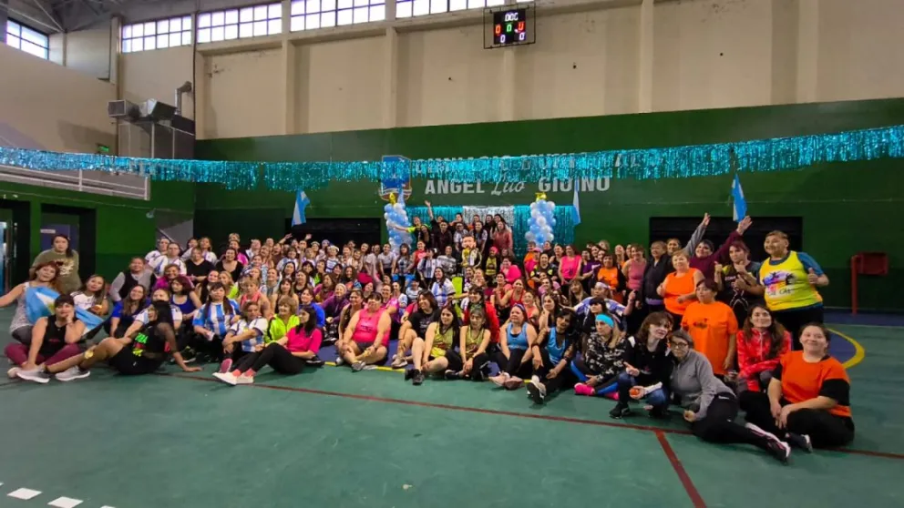 Exitosa masterclass de zumba a beneficio del Hospital Regional