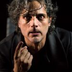 Utilice este título  Joaquín Furriel lleva “La verdadera historia de Ricardo III” por primera vez al Festival Grec y cree en base a ese titulo original un titulo nuevo, preciso, comprensible y que no pierda relacion con el titulo original. Necesito que me devuelvas solo y nada mas que el titulo nuevo.