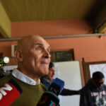 Utilice este título La Justicia podría indagar a José Luis Espert en una causa por lavado de dinero vinculada a Fred Machado y cree en base a ese titulo original un titulo nuevo, preciso, comprensible y que no pierda relacion con el titulo original. Necesito que me devuelvas solo y nada mas que el titulo nuevo.