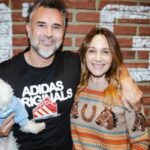 Utilice este título  Once años después, Verónica Lozano y Leo Montero reviven “AM” en Olga con archivos, anécdotas y mucho humor y cree en base a ese titulo original un titulo nuevo, preciso, comprensible y que no pierda relacion con el titulo original. Necesito que me devuelvas solo y nada mas que el titulo nuevo.